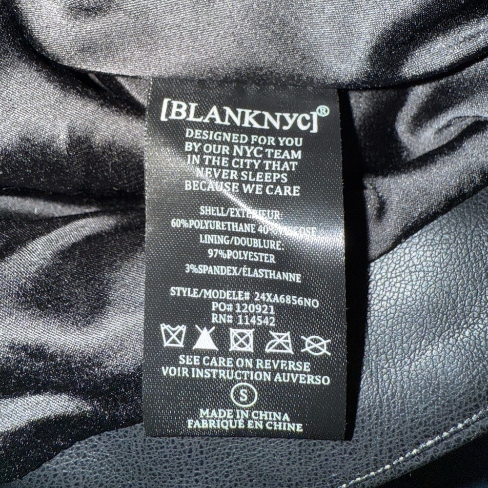 BLANKNYC High Standard Vegan Faux-Leather Crop Moto Jacket Black Size S Small - Picture 10 of 10